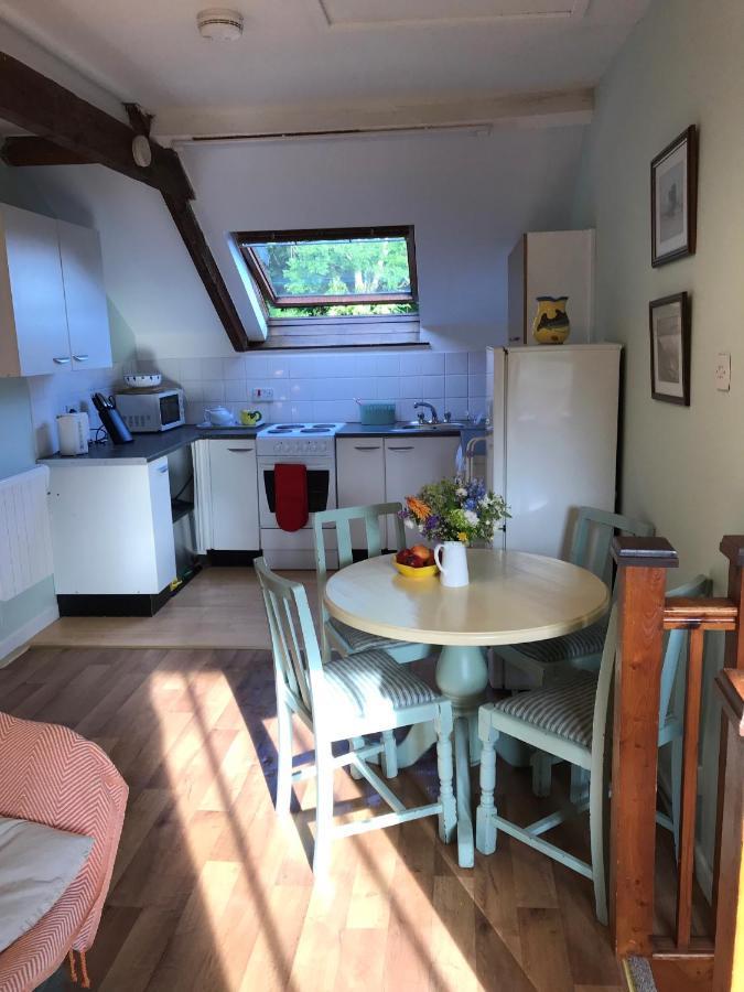 The Hayloft Apartment Abergavenny Exterior photo